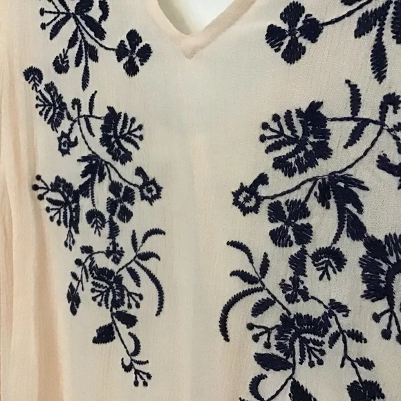 Umgee Embroidered Tunic Top - Picture 5 of 5